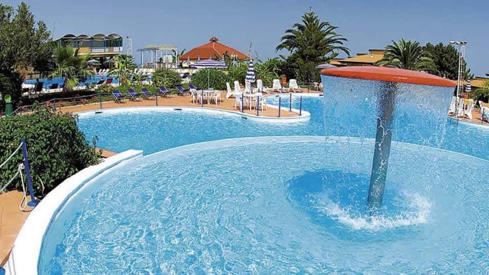 Villaggio Hotel Club La Pace Тропея Экстерьер фото